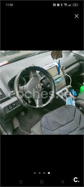 Usado Toyota Corolla Verso Luna 116 CV (85 kW) 2005 Gris / plata Monovolumen