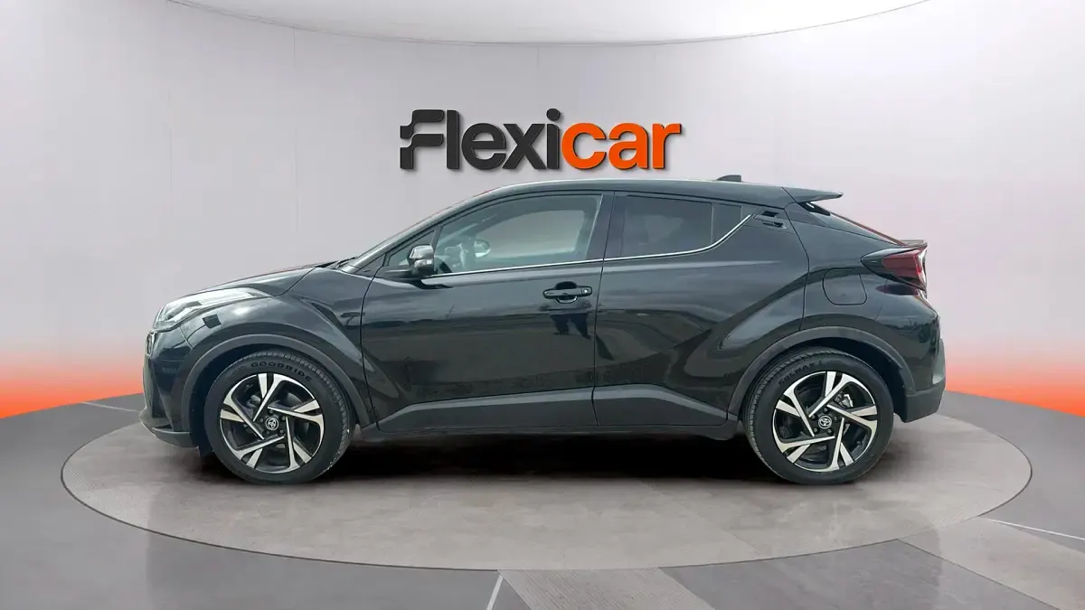 Usado Toyota C-HR Active 122 CV (89 kW) 2022 Negro SUV
