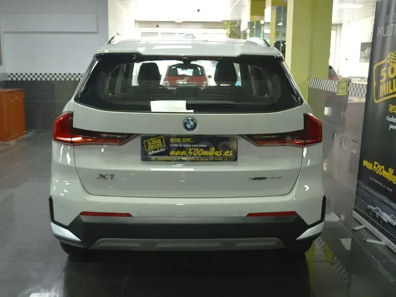 Usado BMW X1 245 CV (180 kW) 2024 Blanco SUV