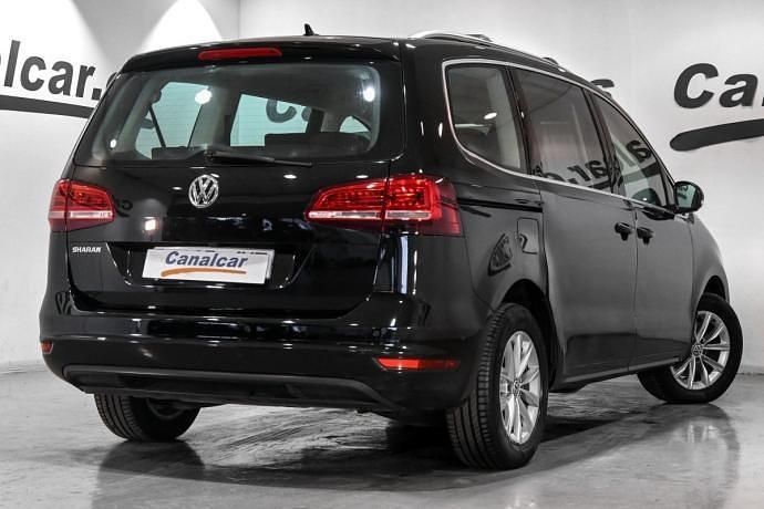 Usado VW Sharan Advance 150 CV (110 kW) 2016 Negro Monovolumen
