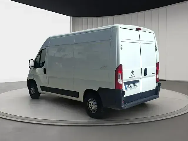 Usado Peugeot Boxer 130 CV (95 kW) 2018 Blanco Van