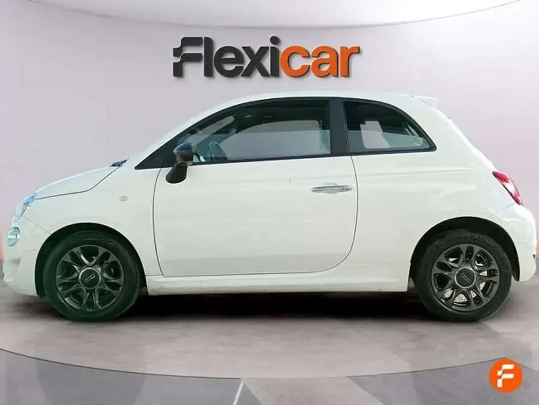 Usado Fiat 500 Club 71 CV (52 kW) 2022 Blanco Berlina