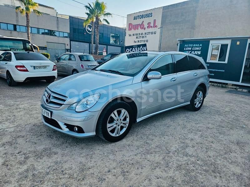 Gris / plata Usado 2007 Mercedes R320 Monovolumen | 7900 € (Precio justo) - Imagen 1/4