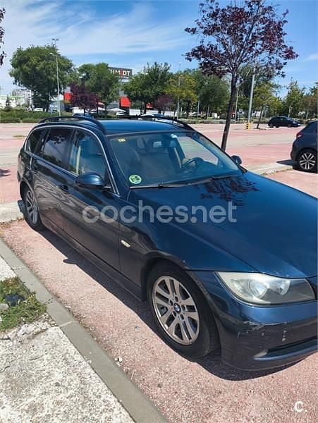 Usado BMW 320 163 CV (119 kW) 2006 Azul Familiar