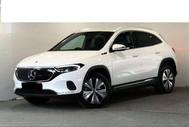Blanco Usado 2023 Mercedes EQA250+ SUV | 41.900 € (Caro) - Imagen 1/1