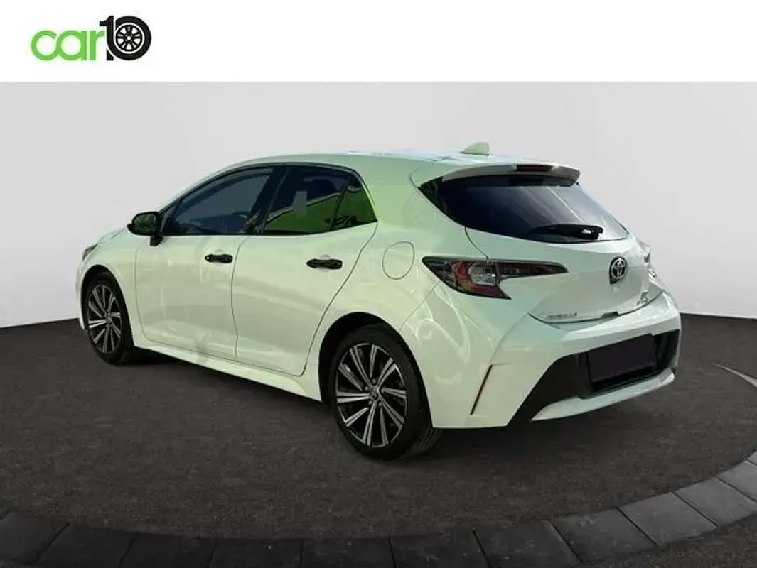 Usado Toyota Corolla Style 122 CV (89 kW) 2022 Blanco Berlina