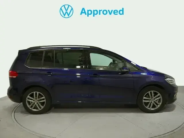 Usado VW Touran 150 CV (110 kW) 2025 Azul Monovolumen