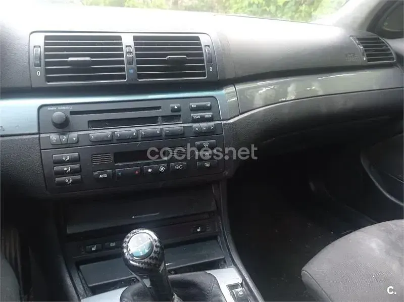 Usado BMW 320 136 CV (100 kW) 2002 Gris / plata Berlina