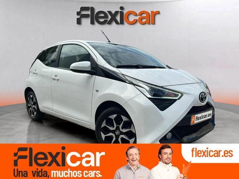Blanco Usado 2021 Toyota Aygo X-play Utilitario | 12.490 € (Precio justo) - Imagen 1/4