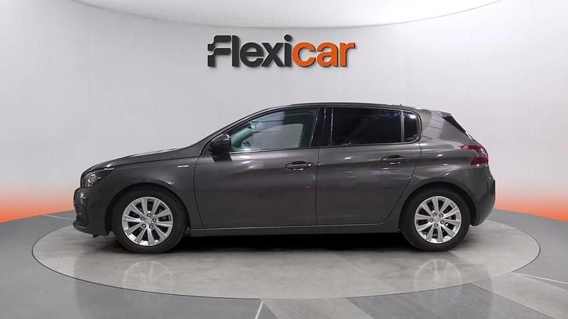 Usado Peugeot 308 Style 131 CV (96 kW) 2020 Marrón Utilitario