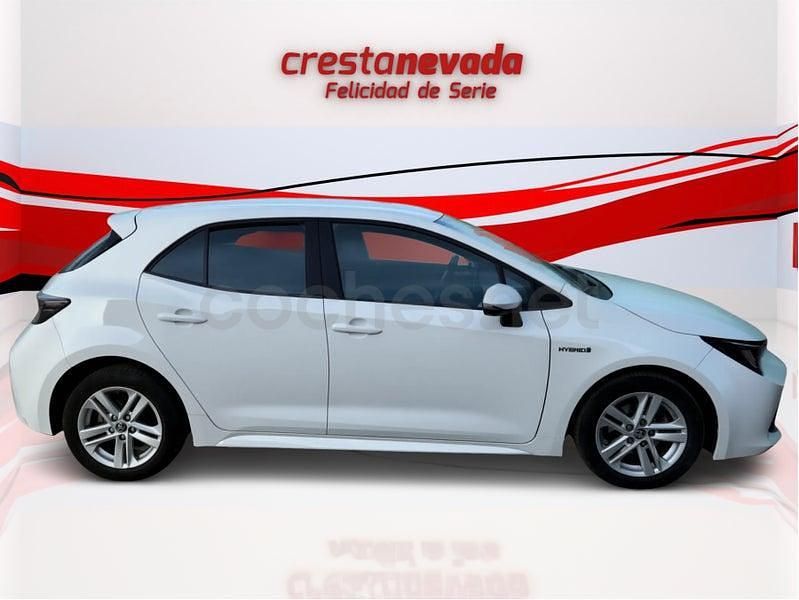 Usado Toyota Corolla Active 122 CV (89 kW) 2021 Blanco Berlina
