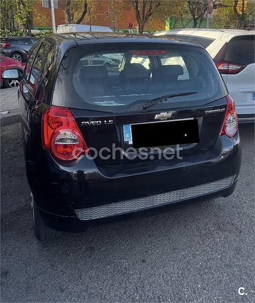 Usado Chevrolet Aveo LS 101 CV (74 kW) 2010 Negro Berlina