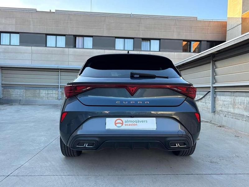 Usado Cupra Leon 150 CV (110 kW) 2025 Gris SUV