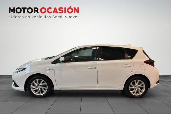 Usado Toyota Auris Hybrid Active 140 CV (102 kW) 2018