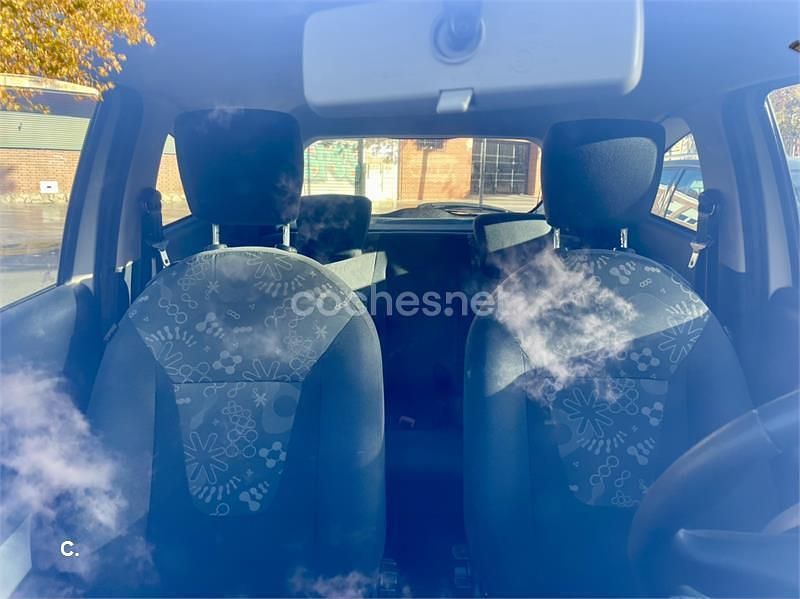 Blanco Usado 2015 Ford Ka Trend Berlina | 5850 € (Precio justo) - Imagen 1/4