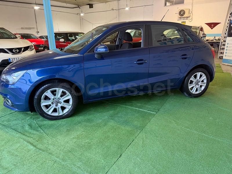 Azul Usado 2013 Audi A1 Sportback Ambition Utilitario | 11.999 € (Buen precio) - Imagen 1/4