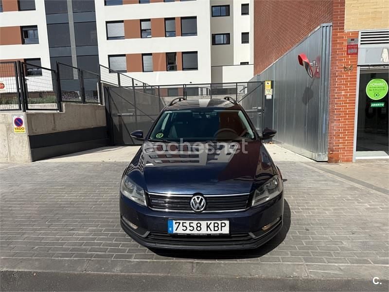 Azul Usado 2012 VW Passat Familiar | 5499 € (Buen precio) - Imagen 1/4