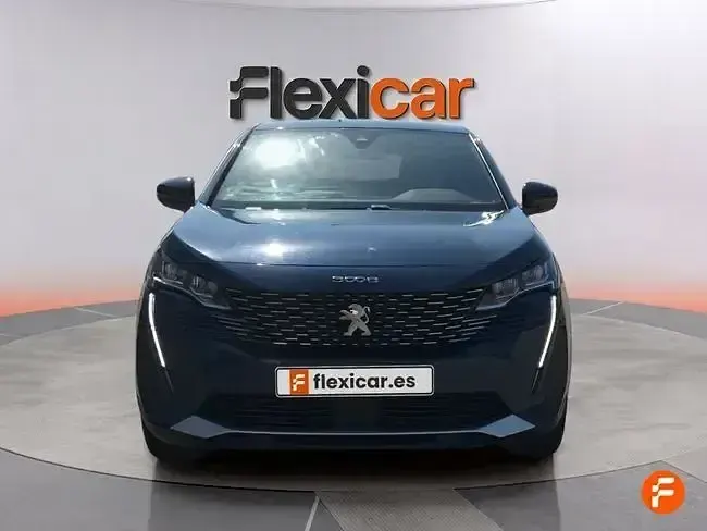 Usado Peugeot 3008 Allure 130 CV (95 kW) 2024 Verde SUV