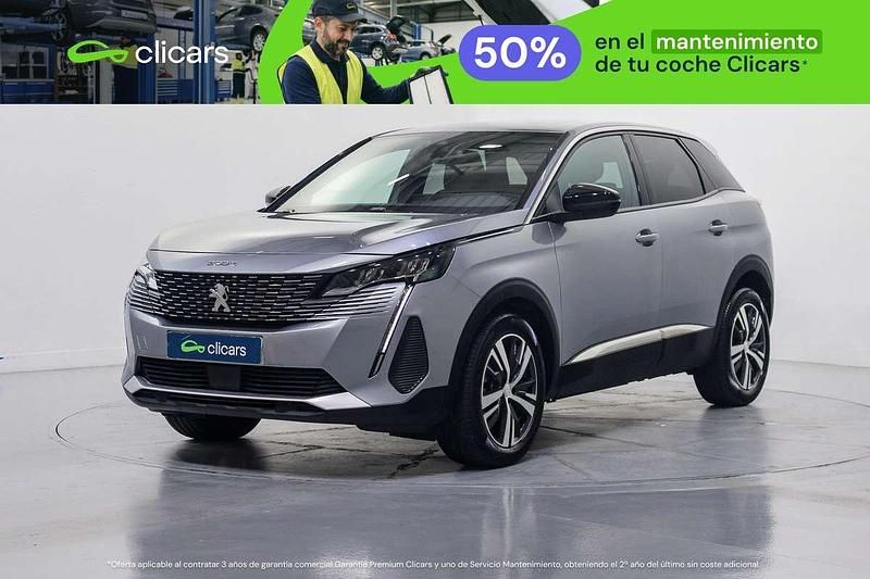 Usado Peugeot 3008 Allure 131 CV (96 kW) 2023 Plateado SUV