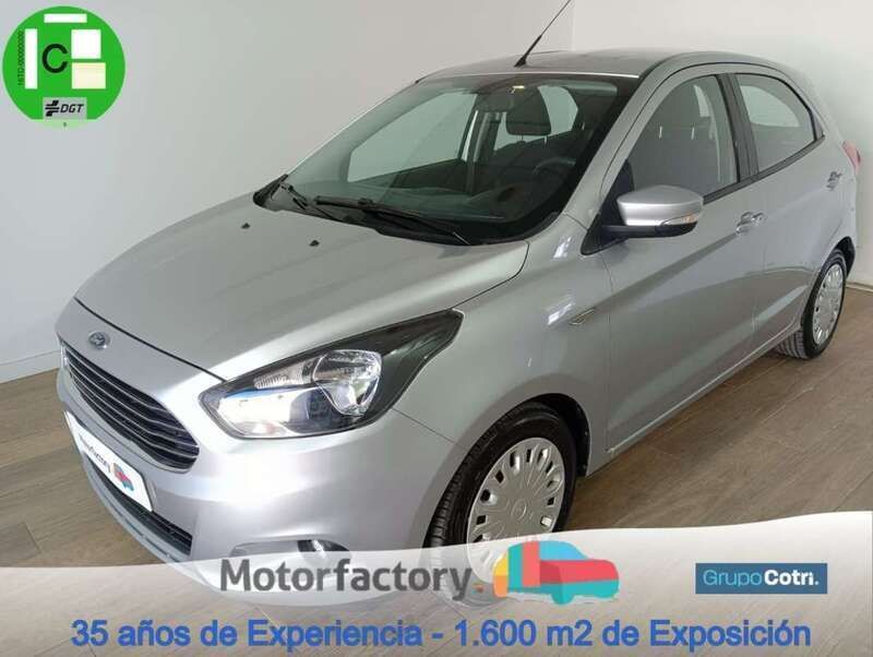 Usado Ford Ka Plus 69 CV (50 kW) 2016 Plateado Utilitario