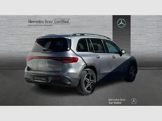 Usado Mercedes EQB250 139 kW (190 CV) 2025 Gris montaña