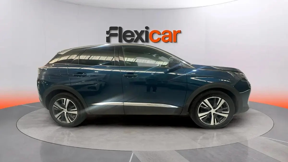Usado Peugeot 3008 Allure 226 CV (166 kW) 2023 Beige SUV