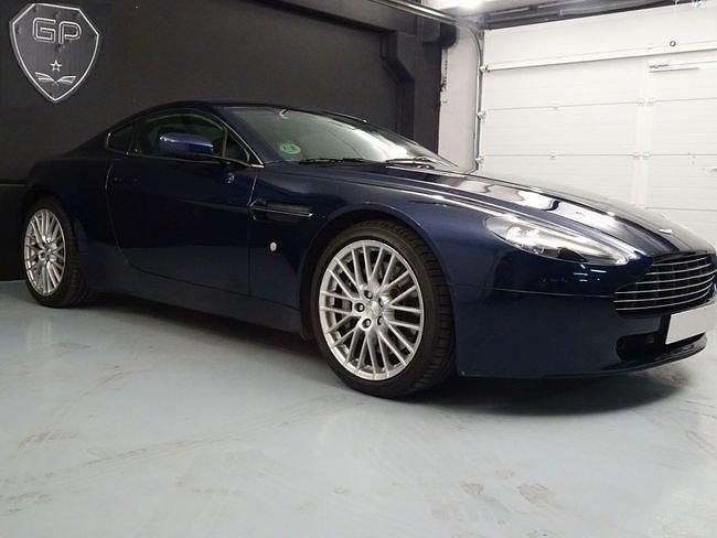 Usado Aston Martin V8 Vantage 420 CV (308 kW) 2010 Azul Coupe