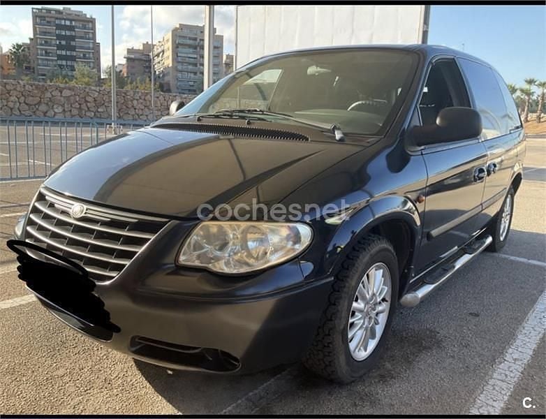 Usado Chrysler Voyager 150 CV (110 kW) 2005 Azul Monovolumen