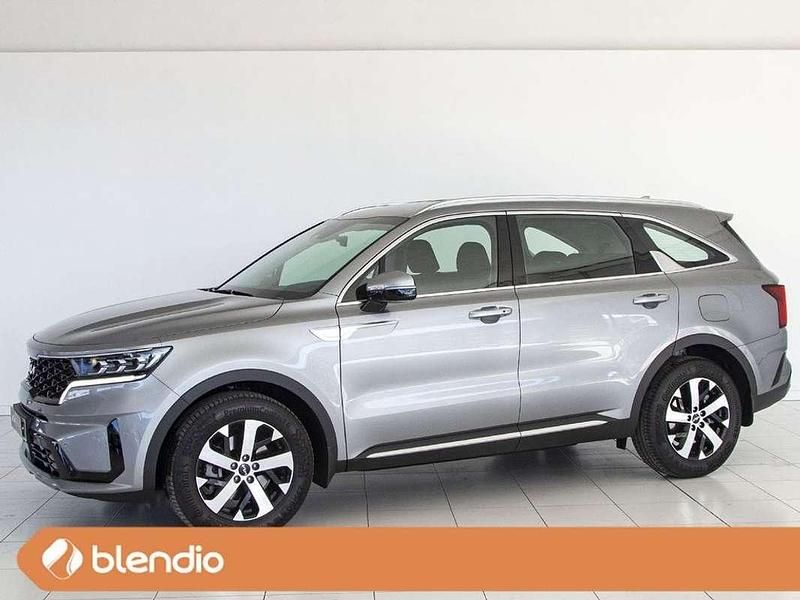 Steel grey Usado 2023 Kia Sorento SUV | 34.290 € - Imagen 1/4