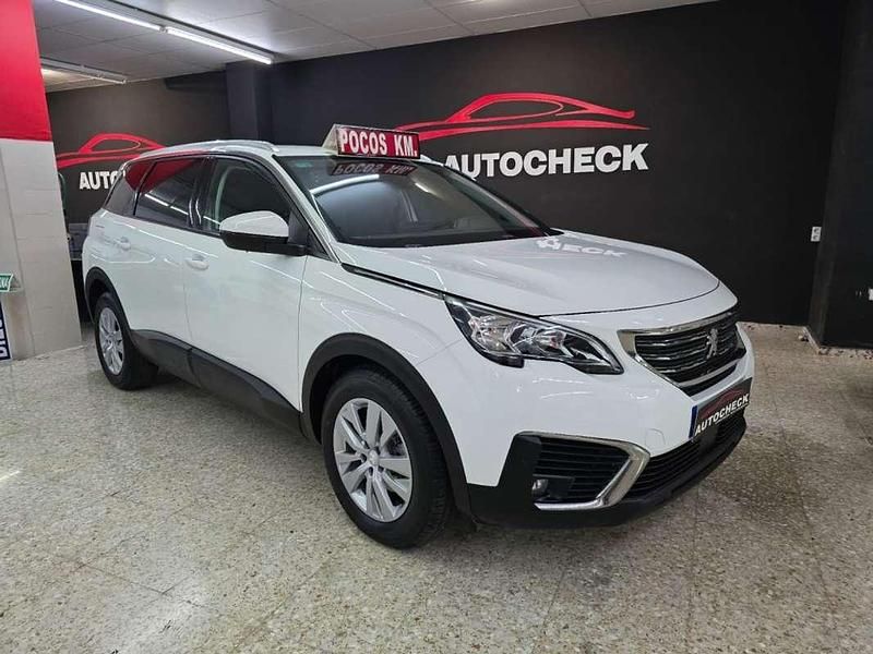 Blanco Usado 2019 Peugeot 5008 Active Monovolumen | 17.990 € (Precio justo) - Imagen 1/4