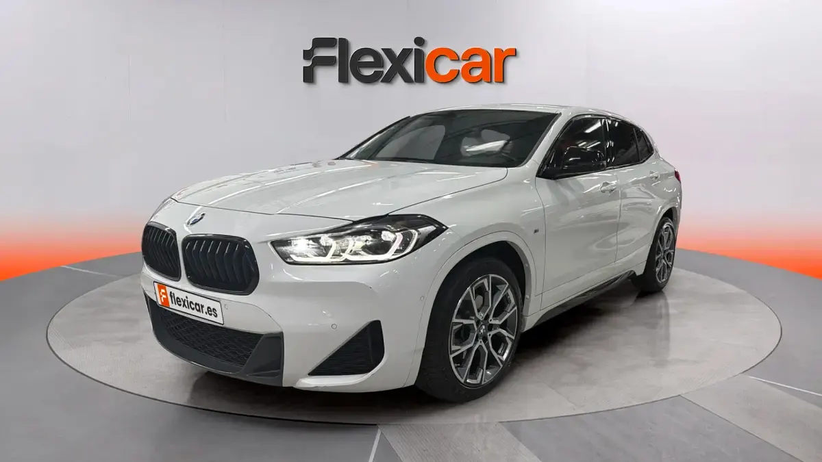 Käytetty BMW X2 150 HP (110 kW) 2023 Valkoinen Katumaasturi
