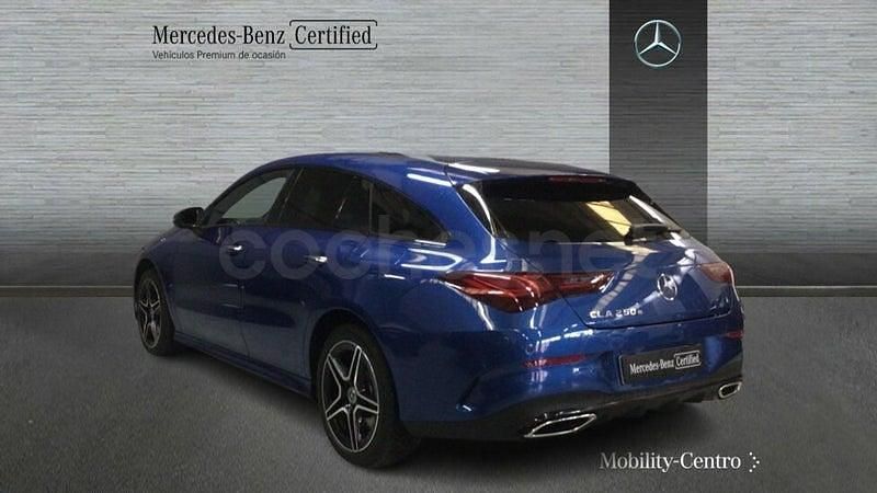 Usado Mercedes CLA250e Shooting Brake 218 CV (160 kW) 2024 Azul Familiar