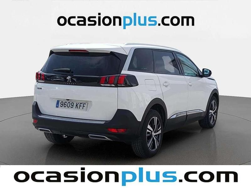 Usado Peugeot 5008 Allure 131 CV (96 kW) 2017 Blanco SUV