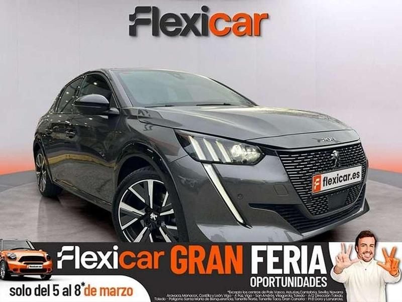 Usado Peugeot 208 GT 131 CV (96 kW) 2021 Gris Utilitario