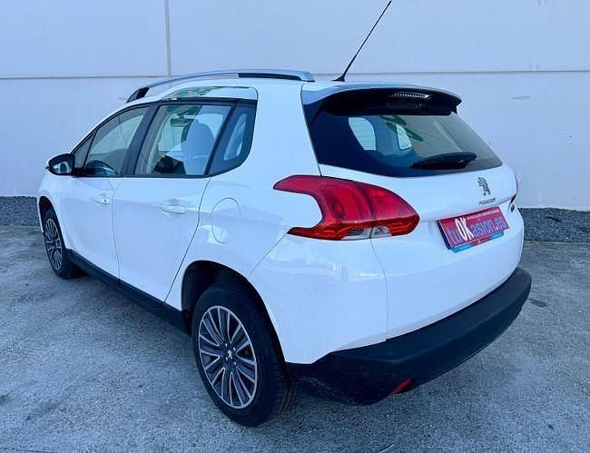 Usado Peugeot 2008 Active 82 CV (60 kW) 2014 Blanco SUV