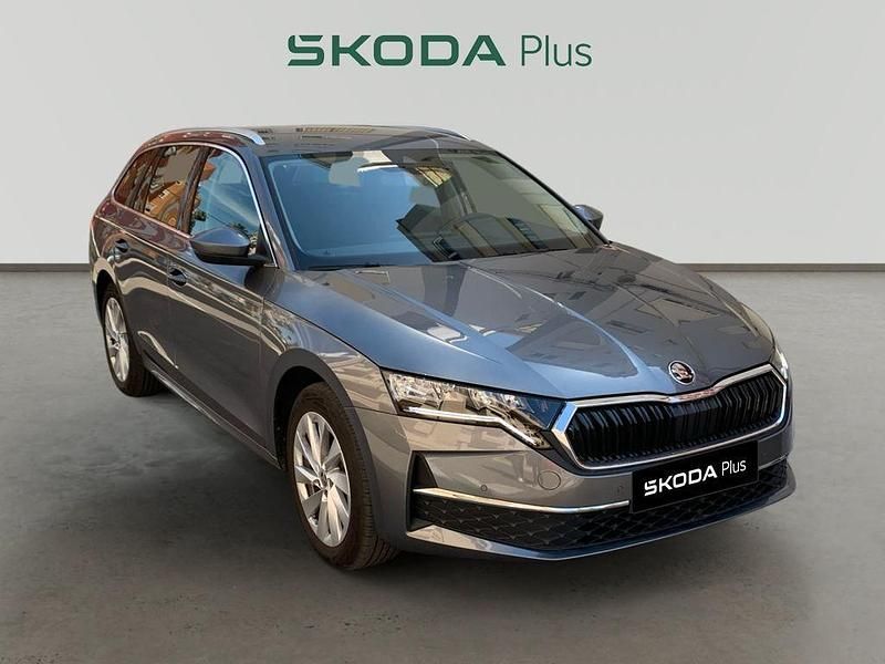 Usado 2024 Skoda Octavia Selection Familiar | 31.140 € (Precio justo) - Imagen 1/4