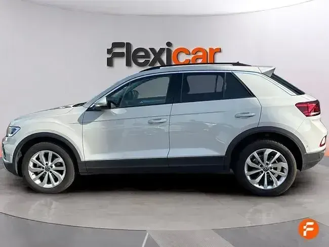 Usado VW T-Roc 150 CV (110 kW) 2025 Gris SUV