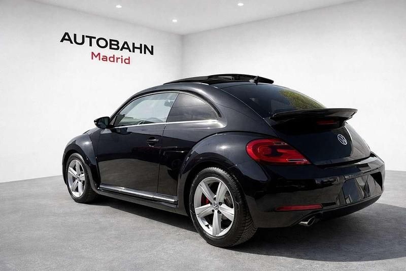 Usado VW Beetle Sportline 211 CV (155 kW) 2014 Negro Utilitario