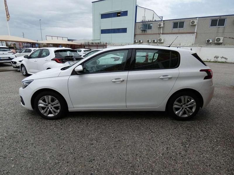 Usado Peugeot 308 Active 131 CV (96 kW) 2021 Blanco Utilitario