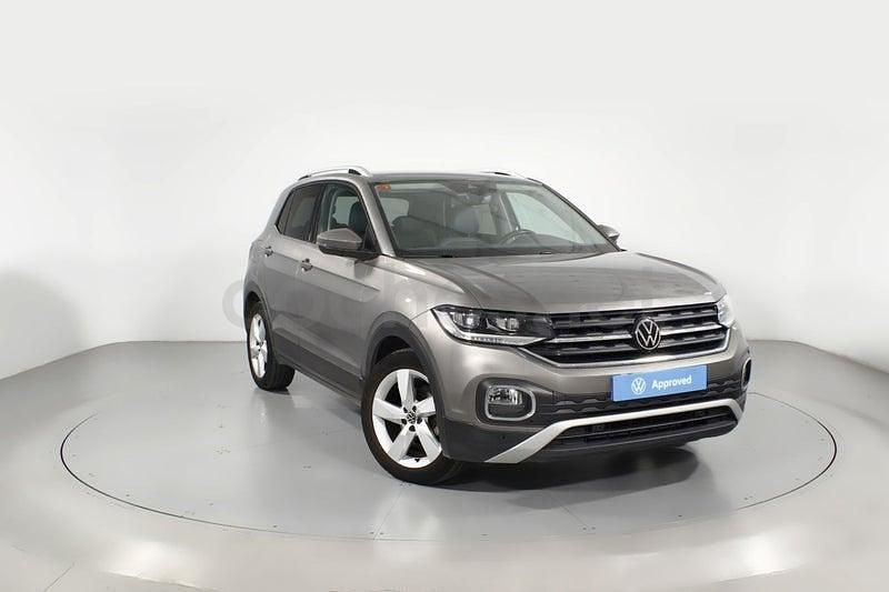 Usado VW T-Cross Sportline 110 CV (80 kW) 2021 Gris / plata SUV