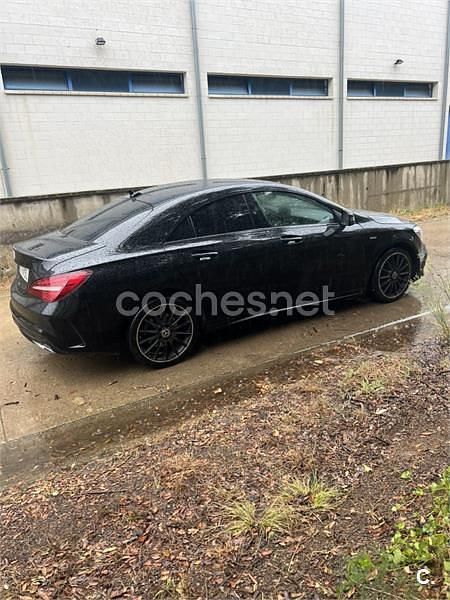Usado Mercedes CLA180 122 CV (89 kW) 2018 Negro Berlina