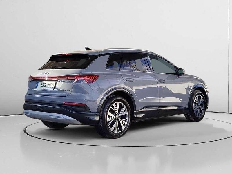Usado Audi Q4 e-tron S-Line 152 kW (207 CV) 2022 Gris SUV
