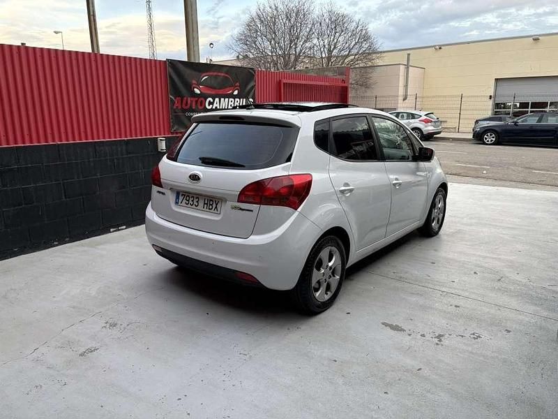 Usado Kia Venga 128 CV (94 kW) 2011 Blanco Utilitario