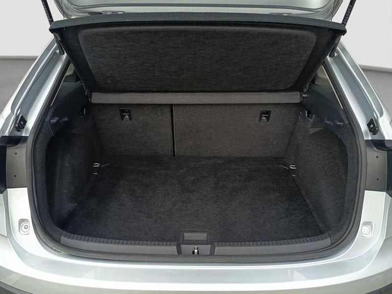 Usado VW Taigo 115 CV (84 kW) 2024 Gris SUV