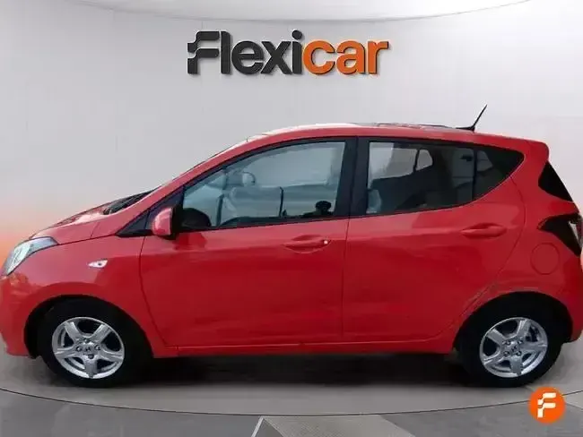Używany Hyundai i10 66 KM (48 kW) 2019 Czerwony Hatchback