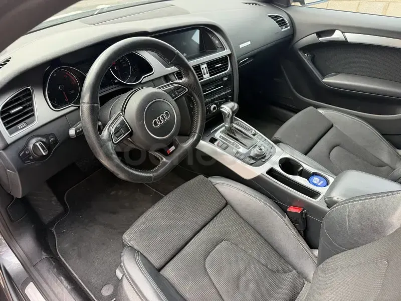 Usado Audi A5 S-Line 245 CV (180 kW) 2012 Gris / plata Coupe