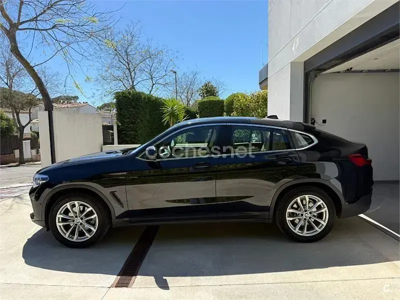 Usado BMW X4 184 HP (135 kW) 2021 Preto SUV