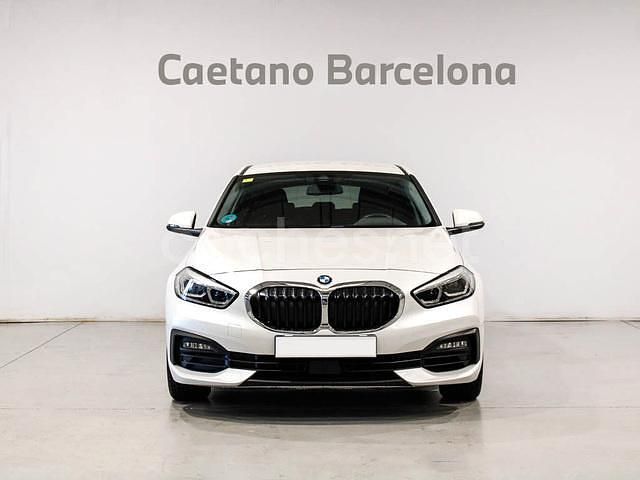 Usado BMW 118 Comfort Edition 140 CV (102 kW) 2020 Blanco Utilitario
