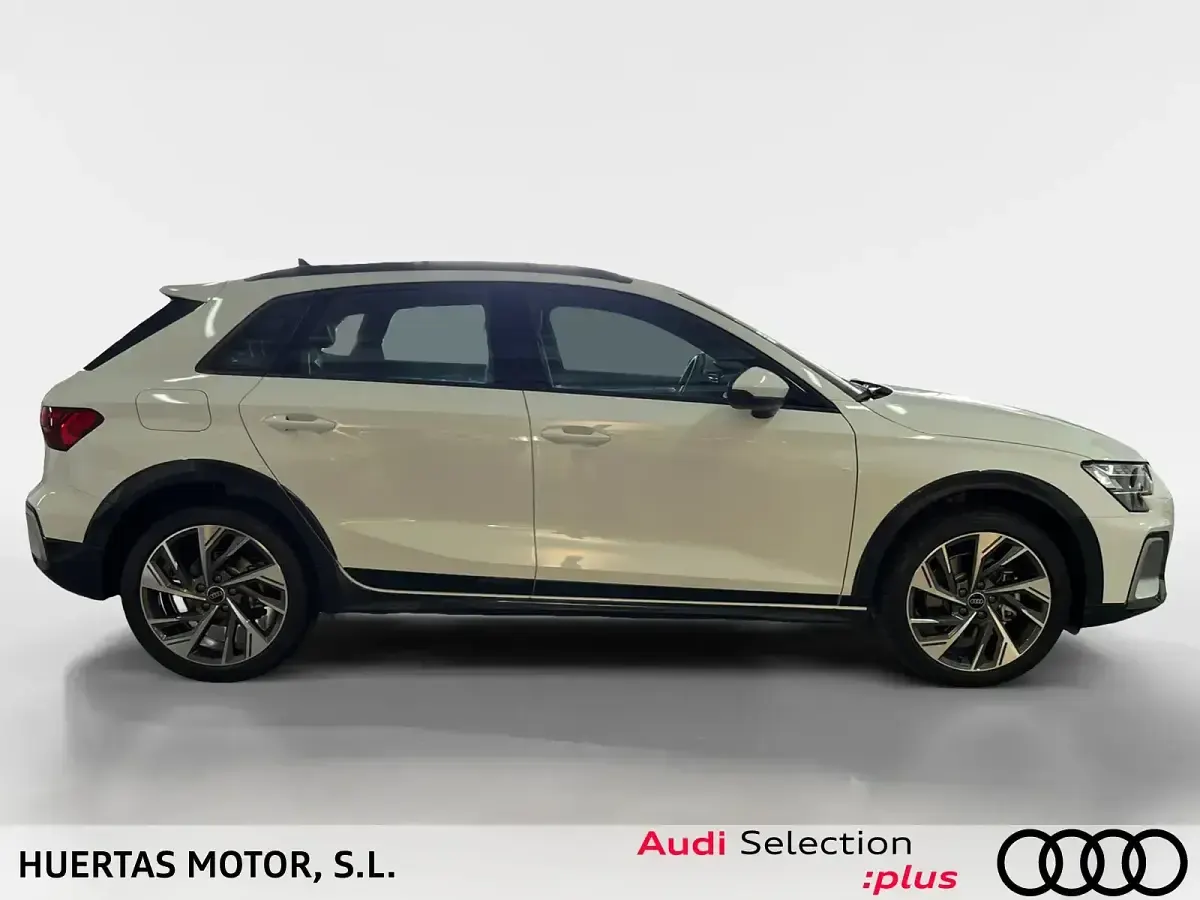 Usado Audi A3 Ambiente 150 CV (110 kW) 2024 Blanco Berlina