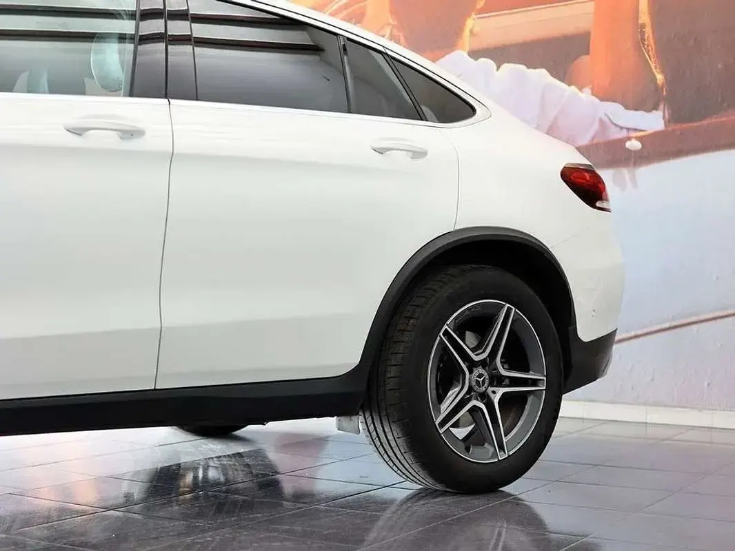 Usado Mercedes GLC220 170 CV (125 kW) 2020 Blanco SUV